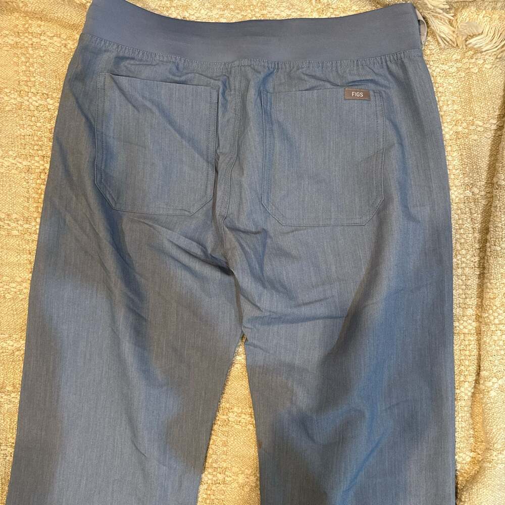 FIGS Livingston Basic Scrub Pants in Heather Indigo Size XS